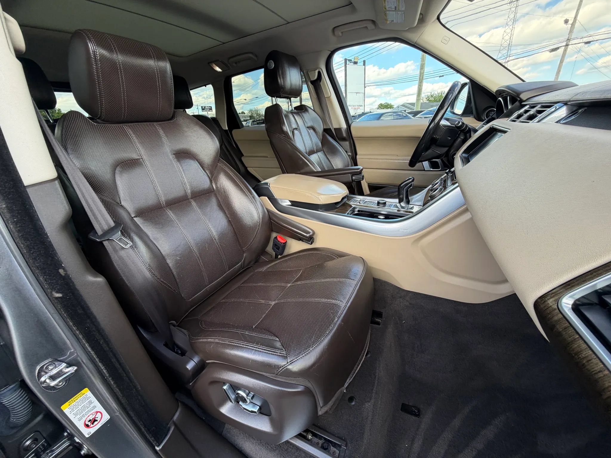 Used 2017 Land Rover Range Rover Sport HSE AWD/4WD image 14