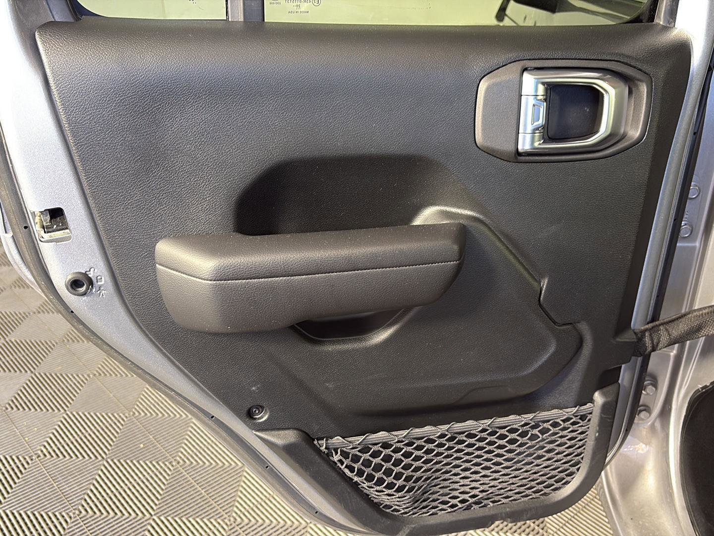 Used 2021 Jeep Wrangler Unlimited Sport image 23