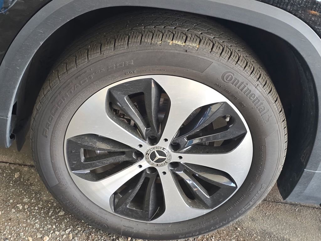 Used 2025 Mercedes-Benz GLA 250 image 3