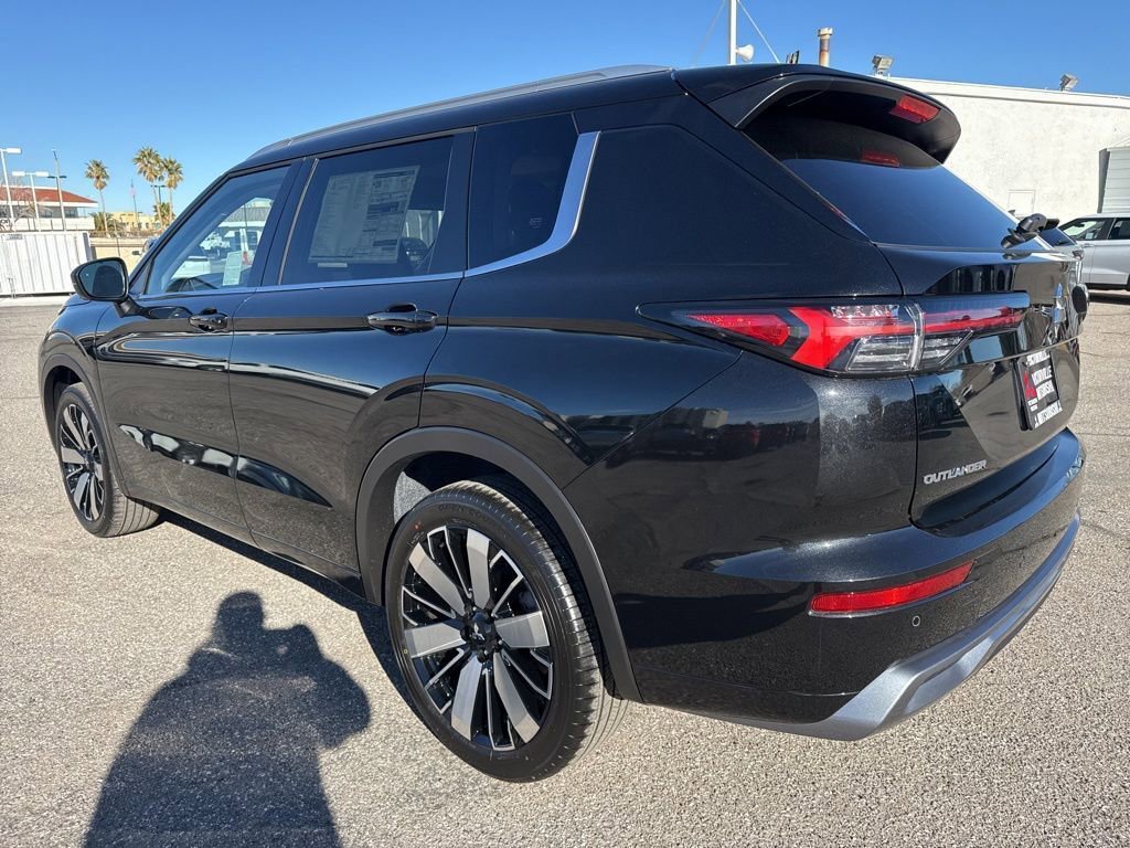 New 2026 Mitsubishi Outlander SEL image 5