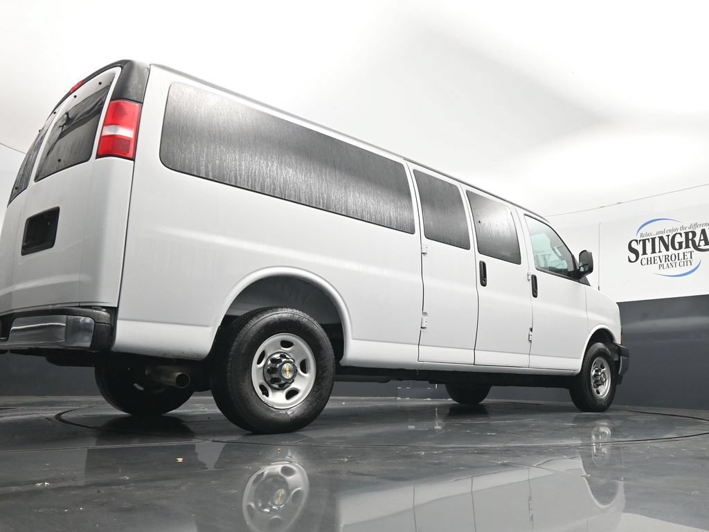 Used 2025 Chevrolet Express 3500 LT w/ LT Preferred Equipment Group RWD image 32