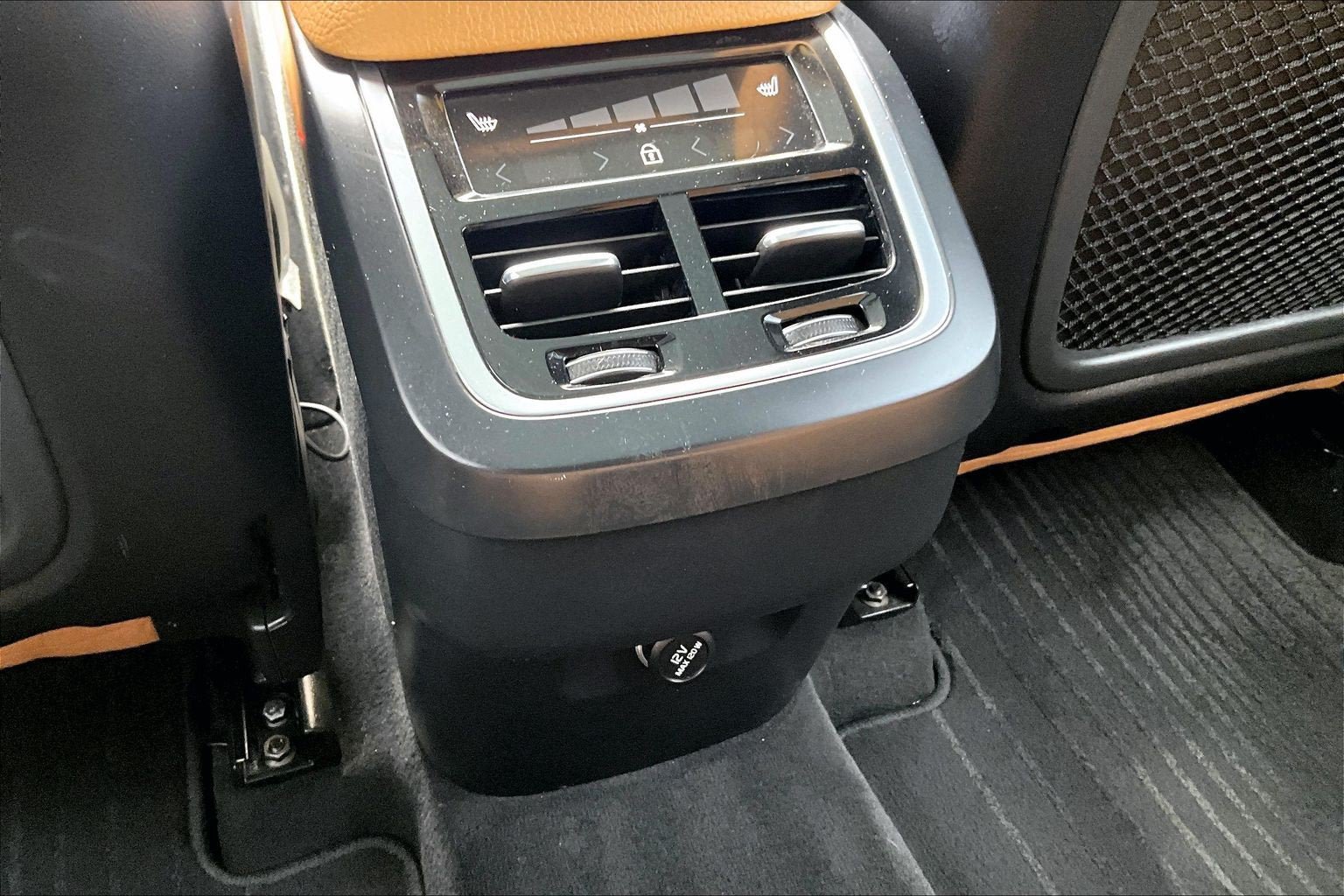 Used 2019 Volvo XC90 T6 Momentum w/ Advanced Package AWD/4WD image 33