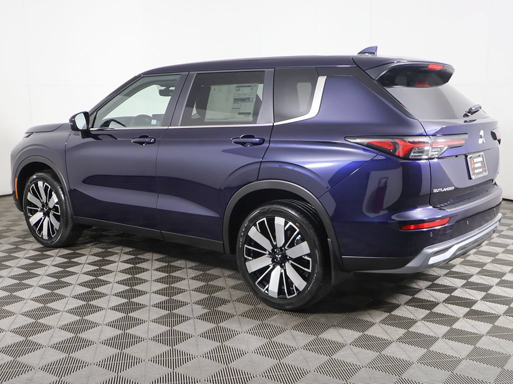 New 2026 Mitsubishi Outlander SE FWD image 15