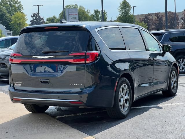 Used 2024 Chrysler Pacifica Limited FWD image 51