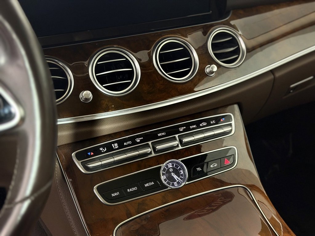 Used 2019 Mercedes-Benz E 450 E 450 w/ Premium Package image 19