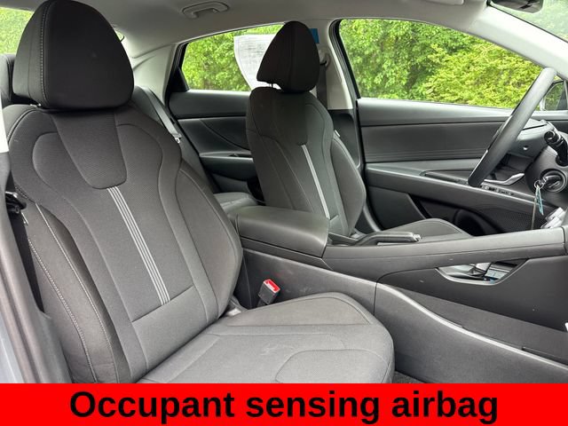 Used 2026 Hyundai Elantra SE w/ Cargo Package FWD image 28