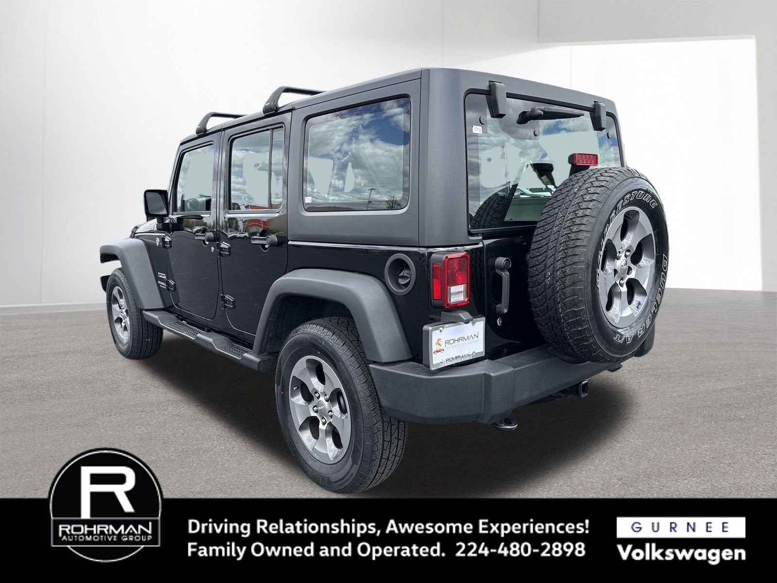 Used 2017 Jeep Wrangler Unlimited Sport w/ Connectivity Group AWD/4WD image 7