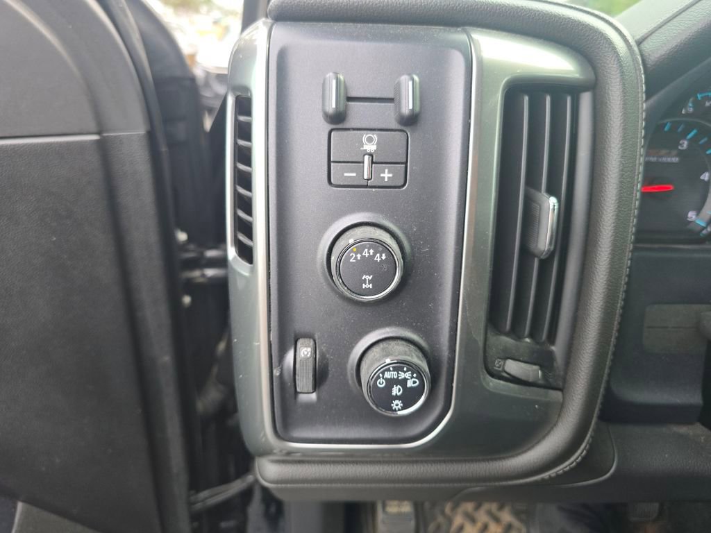 Used 2018 Chevrolet Silverado 2500 LTZ w/ Duramax Plus Package image 26