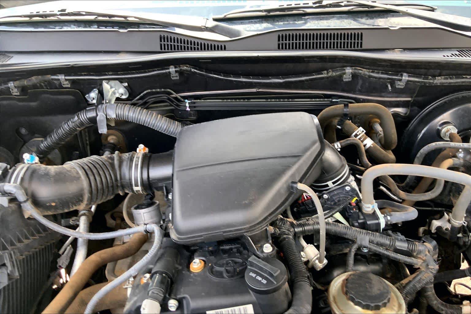 Used 2016 Toyota Tacoma SR w/ SR Convenience Package RWD image 32