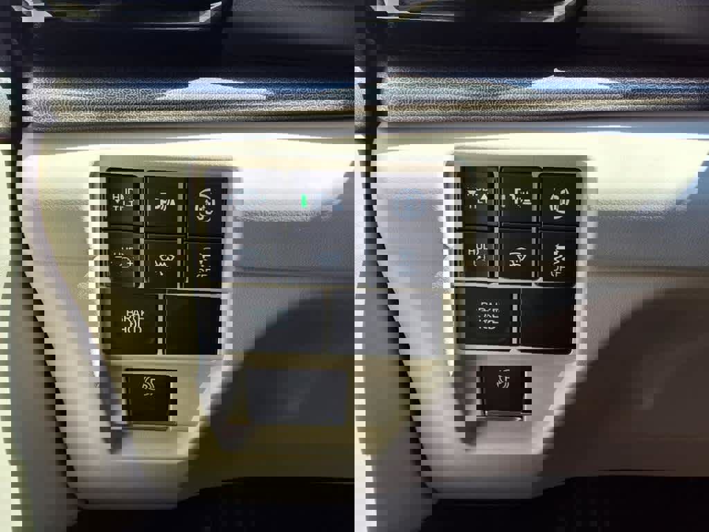 Used 2025 Acura RDX A-Spec image 17