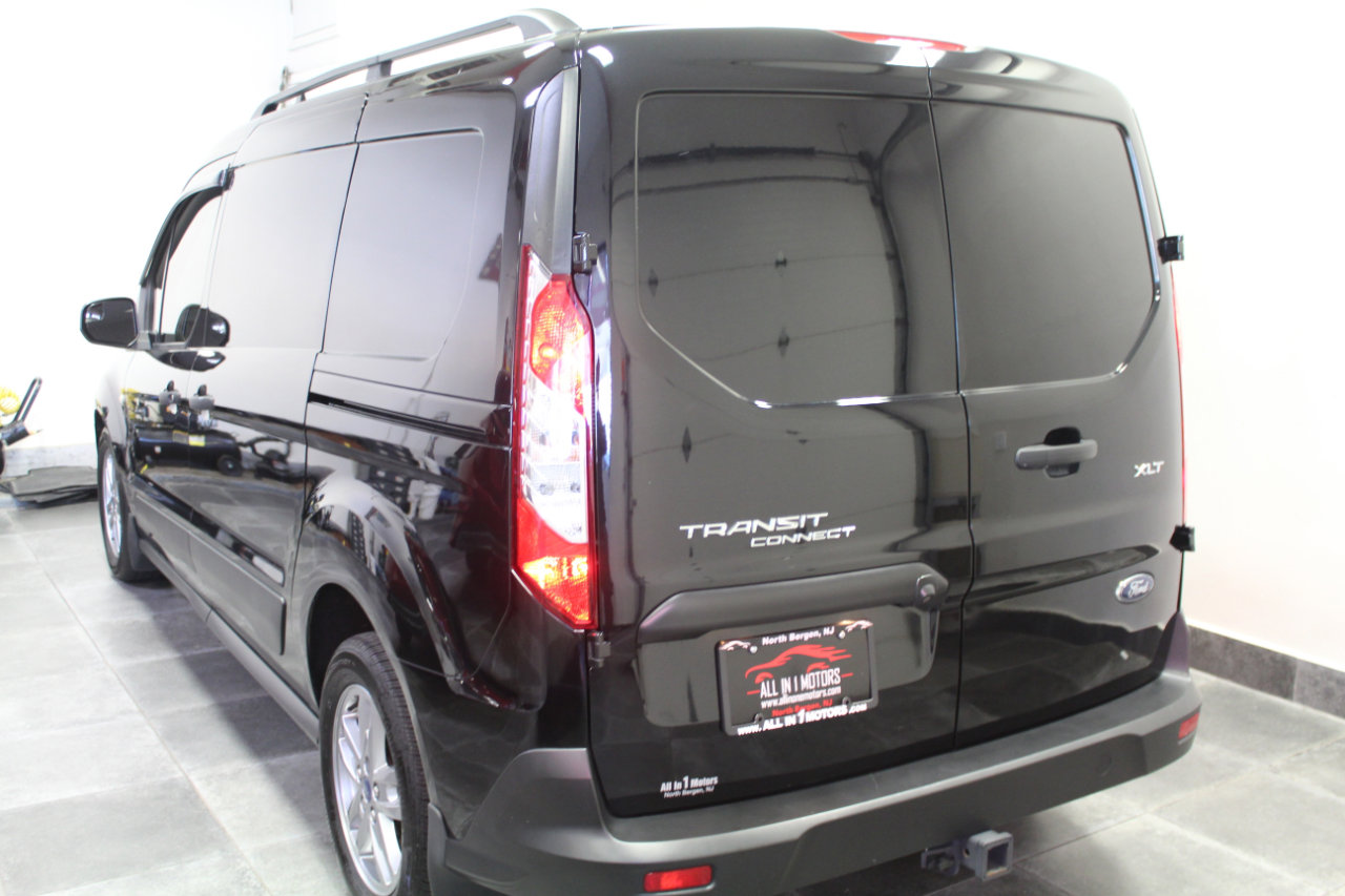 Used 2023 Ford Transit Connect XLT w/ Trailer Tow Package image 4