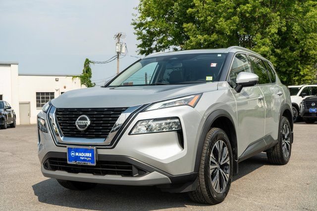 Used 2021 Nissan Rogue SV w/ Premium Package AWD/4WD image 2
