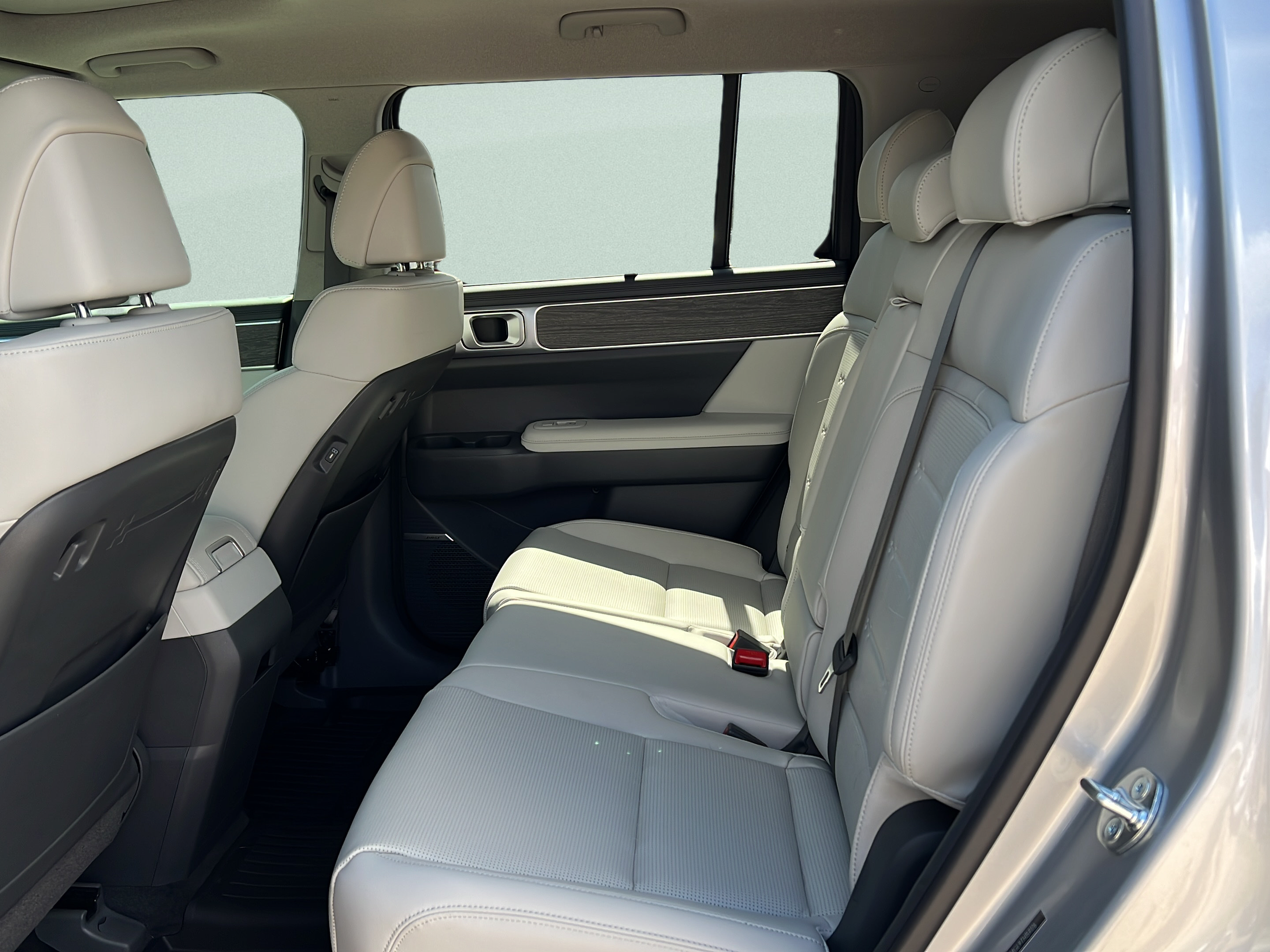 Certified 2026 Hyundai Santa Fe Limited FWD image 18