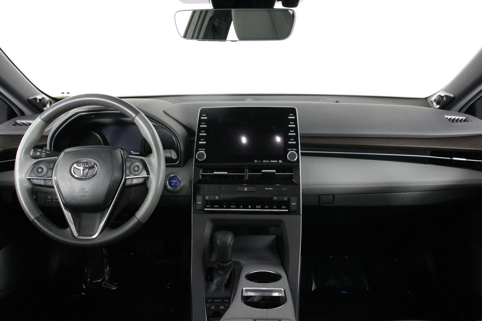 Used 2019 Toyota Avalon Limited w/ Advanced Safety Package FWD image 7
