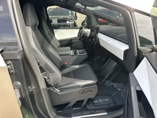 Used 2024 Tesla Cybertruck Cyberbeast AWD/4WD image 25