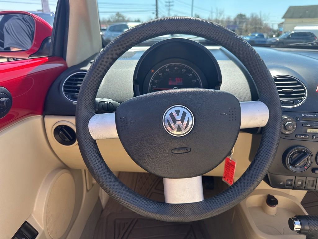 Used 2007 Volkswagen Beetle Convertible w/ Package 1 FWD image 19
