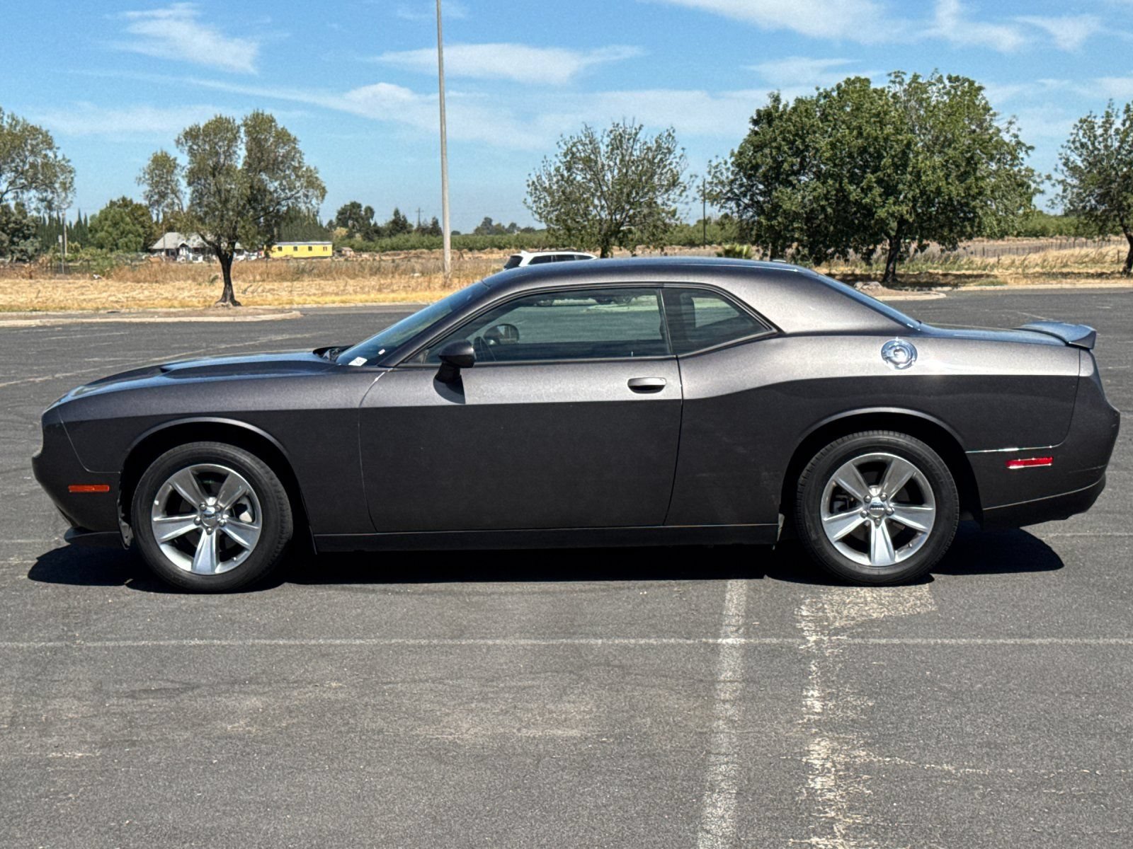 Used 2022 Dodge Challenger SXT RWD image 7