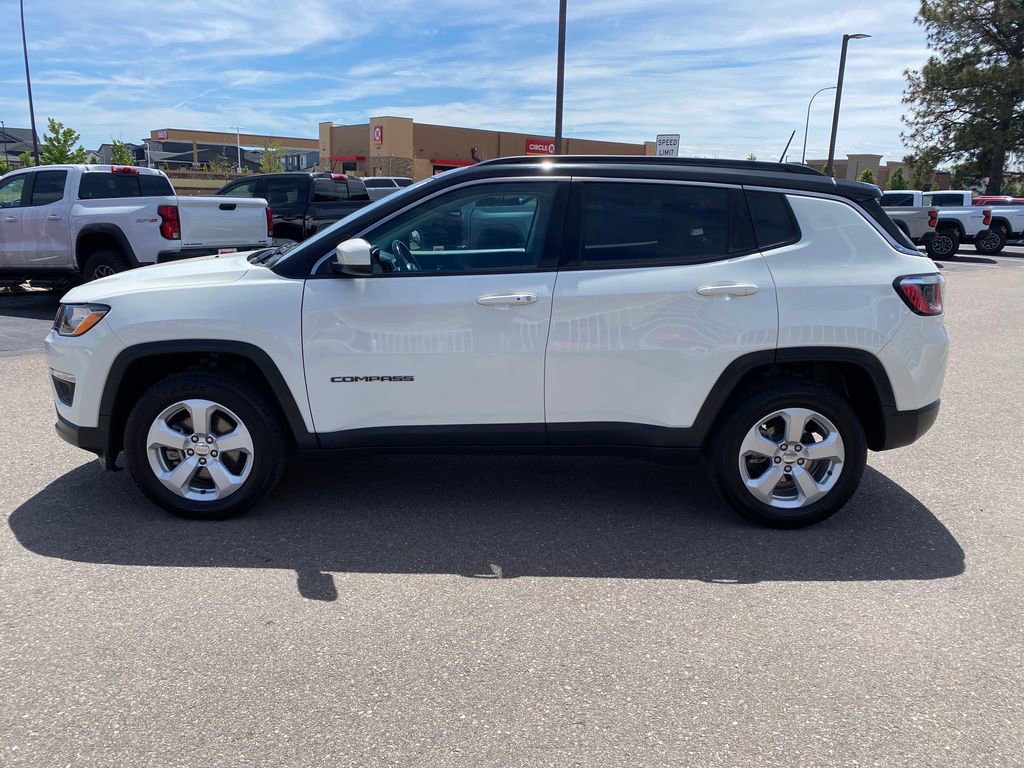 Used 2019 Jeep Compass Latitude w/ Cold Weather Group AWD/4WD image 2