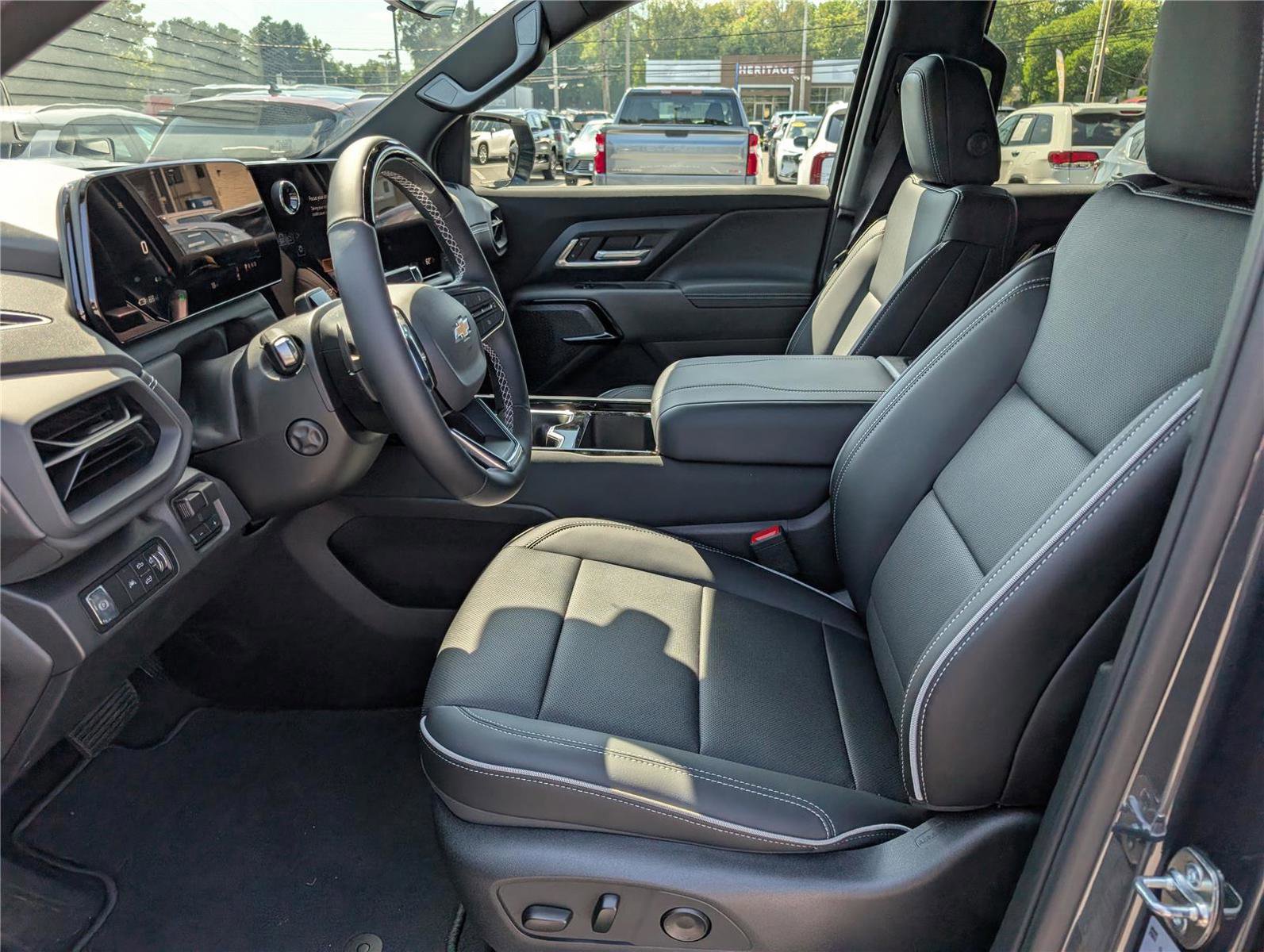 New 2026 Chevrolet Silverado EV LT w/ Premium Package image 11