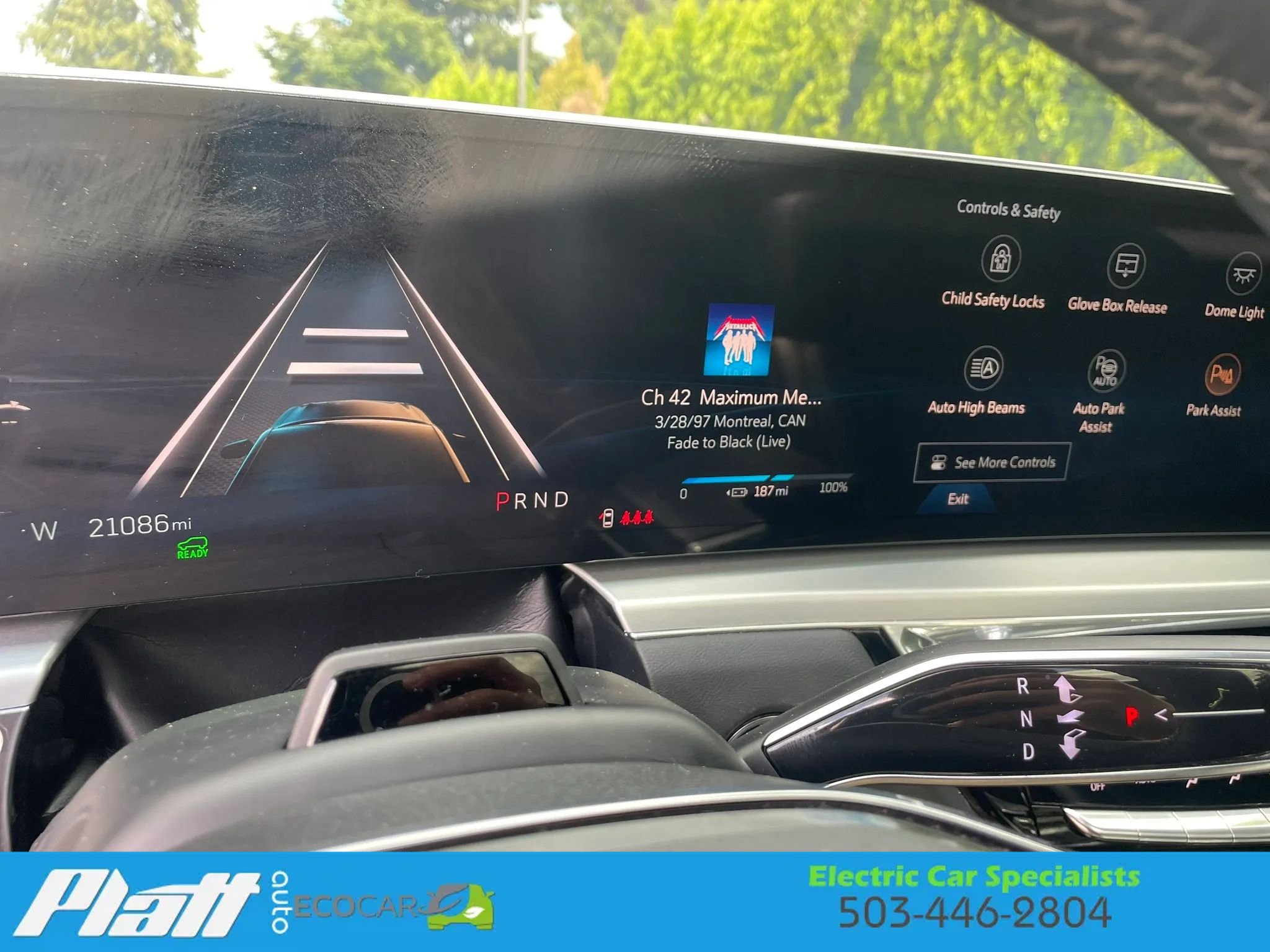 Used 2024 Cadillac Lyriq Sport AWD/4WD image 35