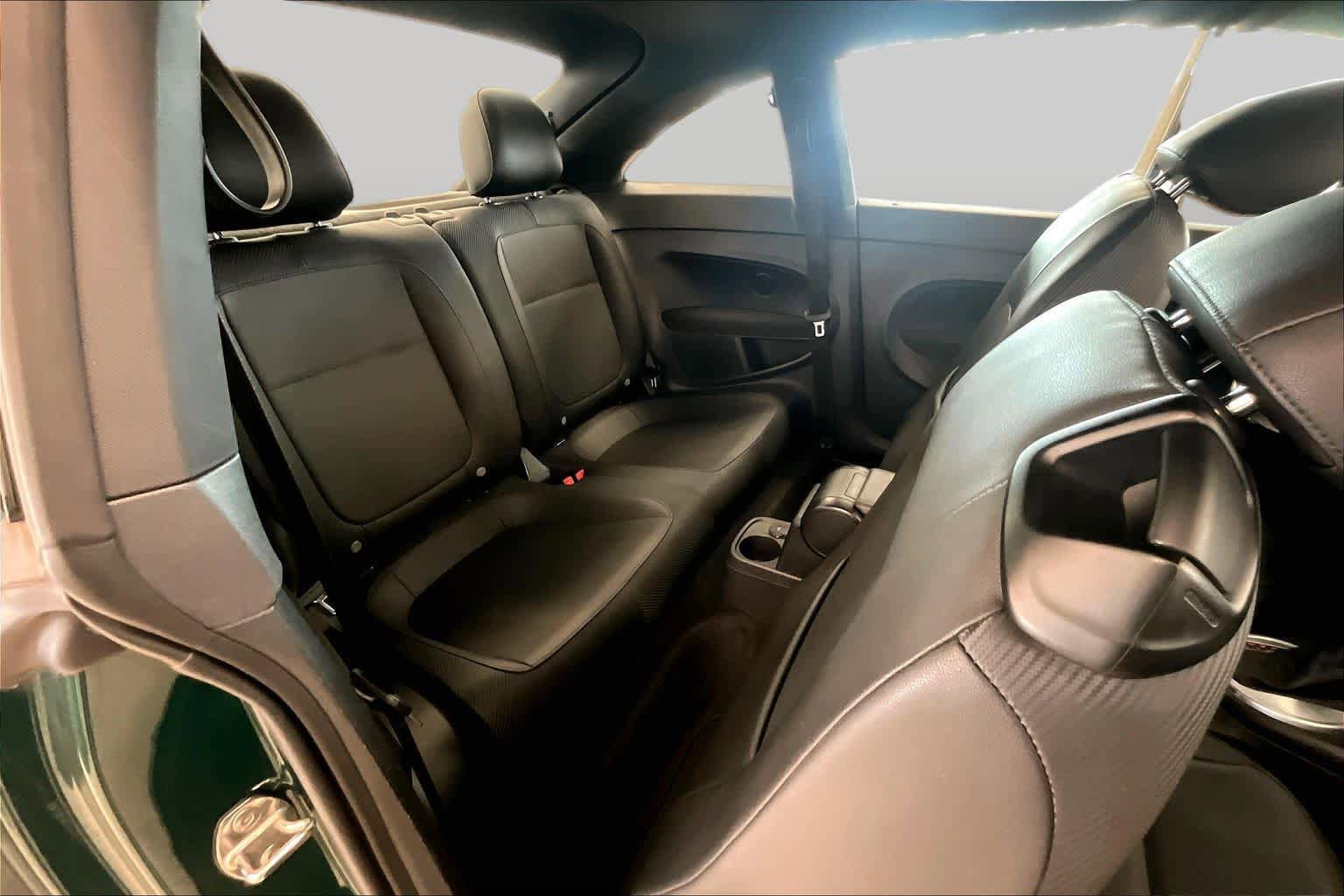 Used 2018 Volkswagen Beetle 2.0T S w/ Style & Comfort Package For S FWD image 18