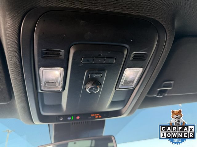 Used 2023 GMC Yukon XL SLT AWD/4WD image 7