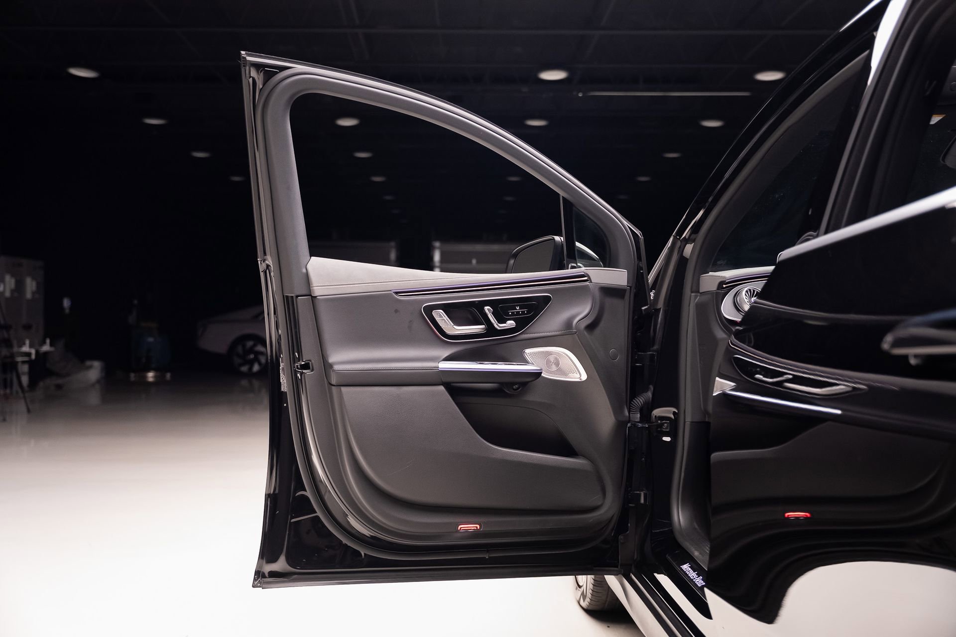 Used 2023 Mercedes-Benz EQE 350+ 4MATIC SUV image 51