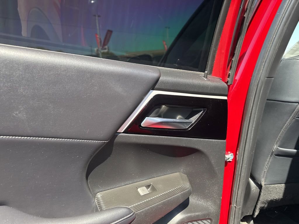 Used 2022 Mitsubishi Outlander SE image 32