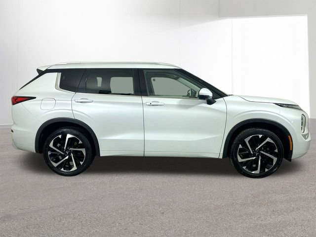 Used 2023 Mitsubishi Outlander SEL image 35