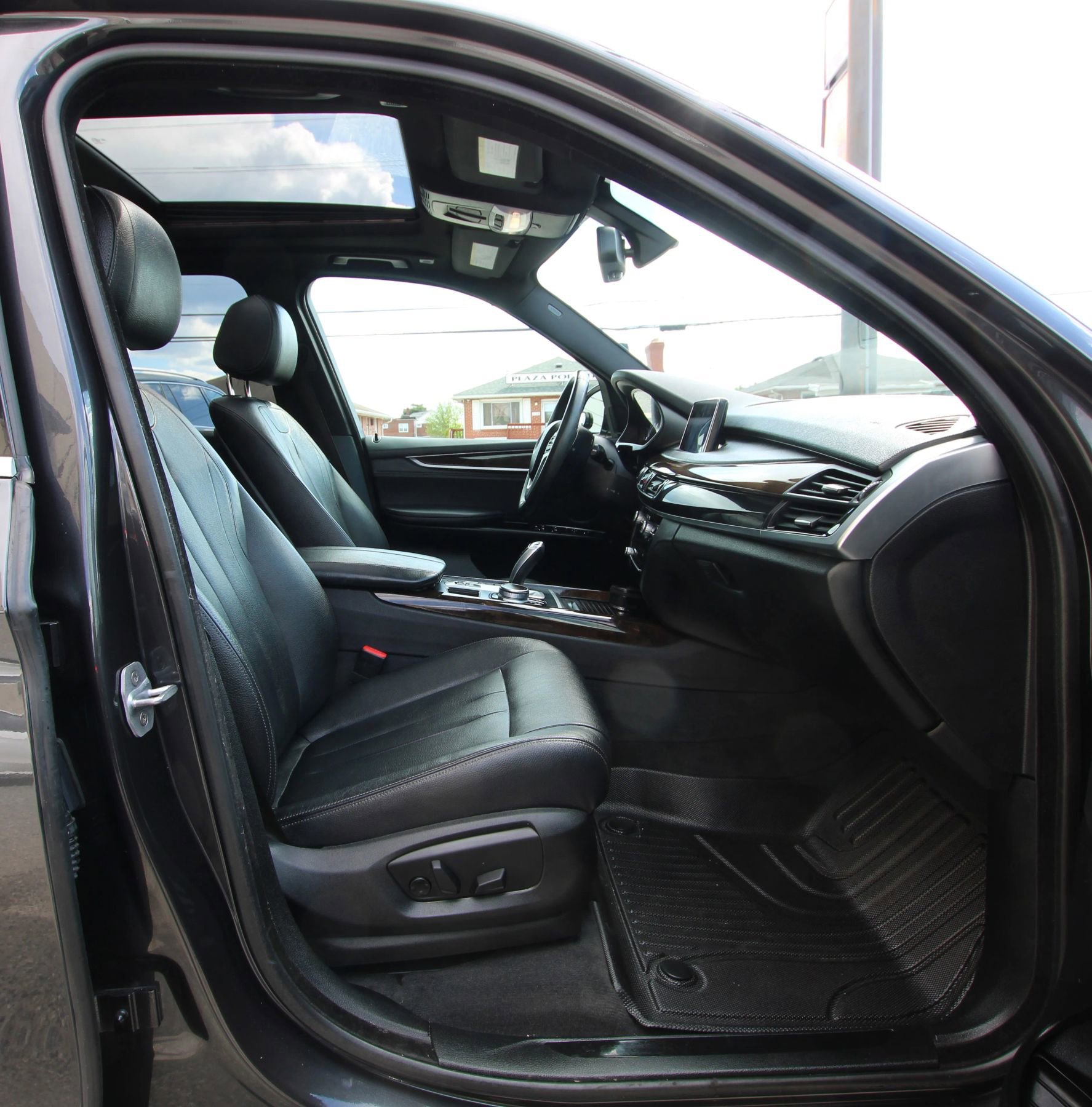 Used 2017 BMW X5 xDrive35i image 11