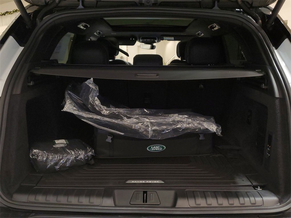 New 2025 Land Rover Range Rover Sport SE image 28