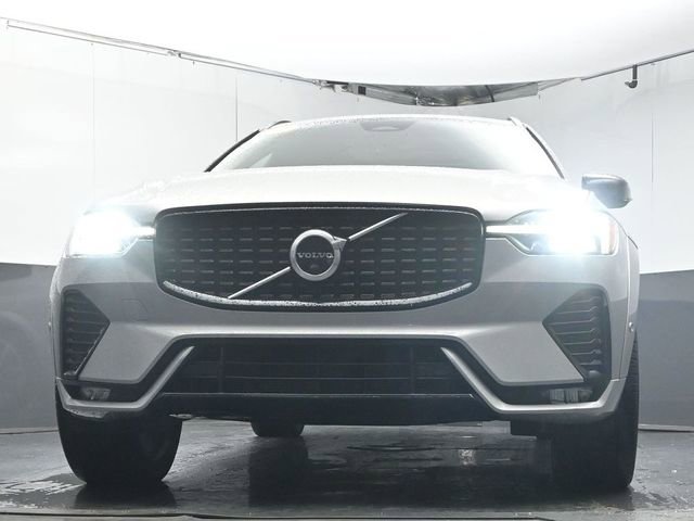 Used 2023 Volvo XC60 B5 Ultimate w/ Protection Package Premier image 34
