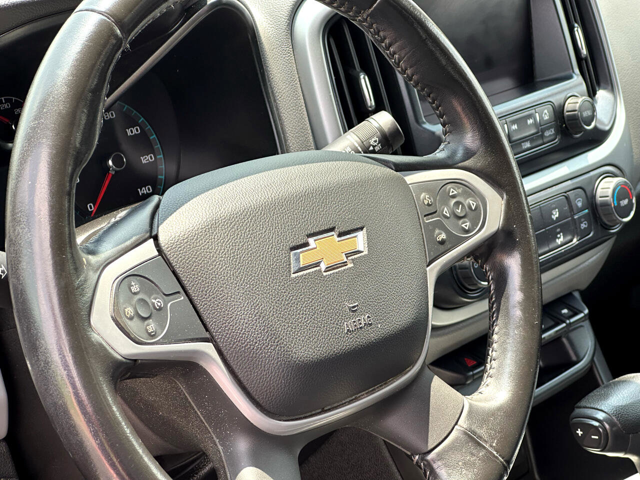 Used 2018 Chevrolet Colorado LT image 16