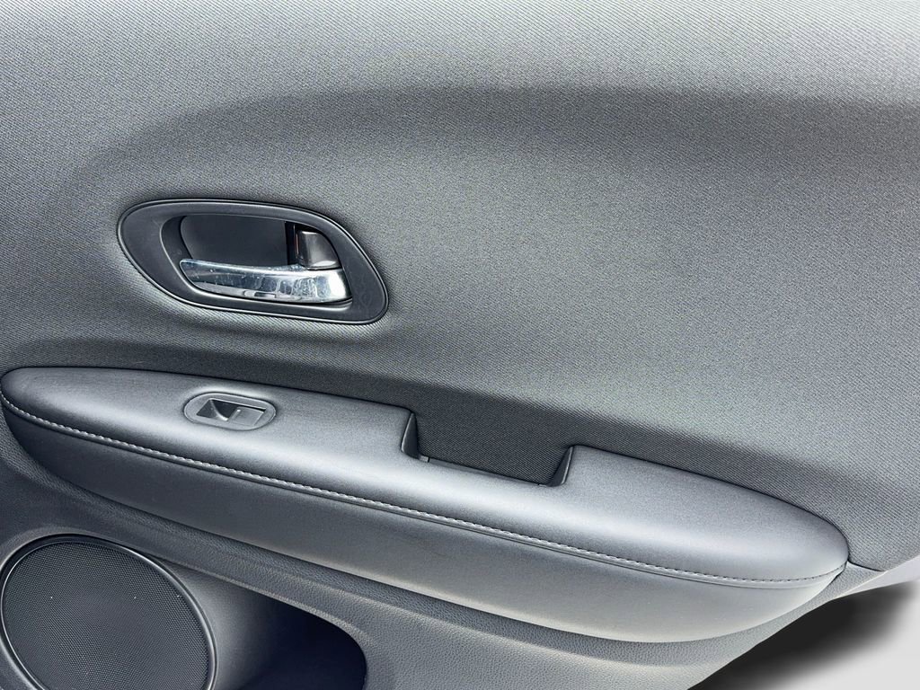 Used 2022 Honda HR-V Sport image 46