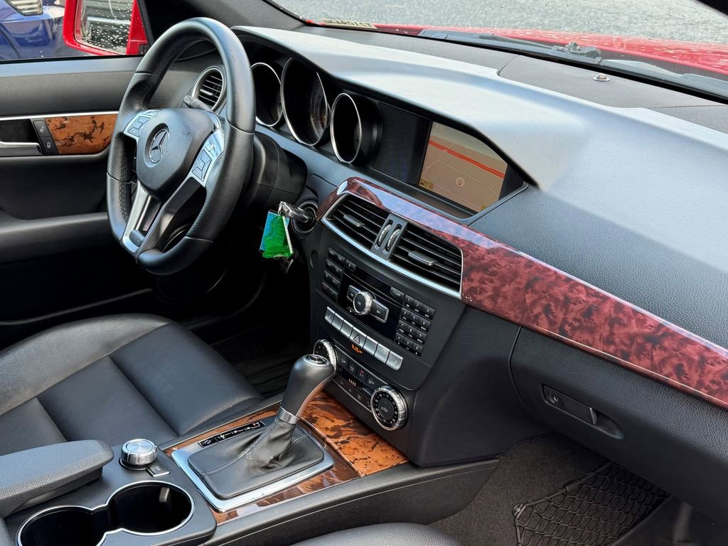 Used 2012 Mercedes-Benz C 300 4MATIC Sedan image 13