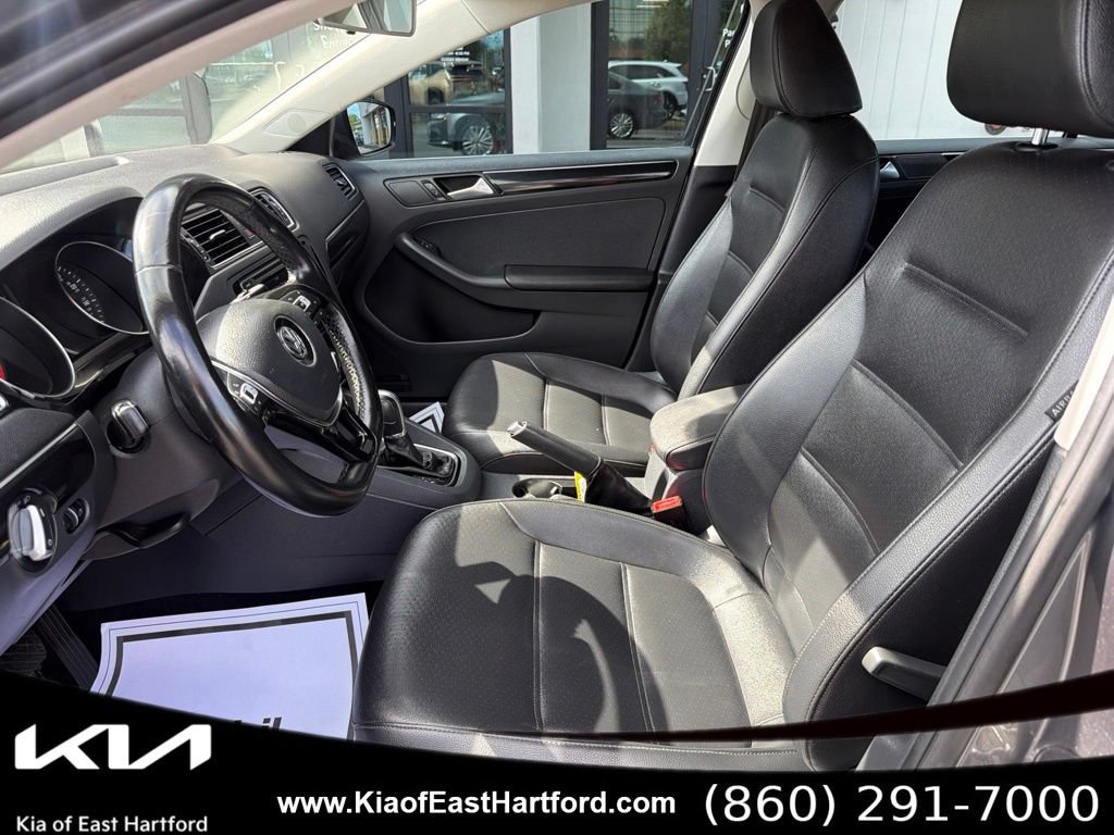 Used 2016 Volkswagen Jetta SEL w/ Lighting Package FWD image 27