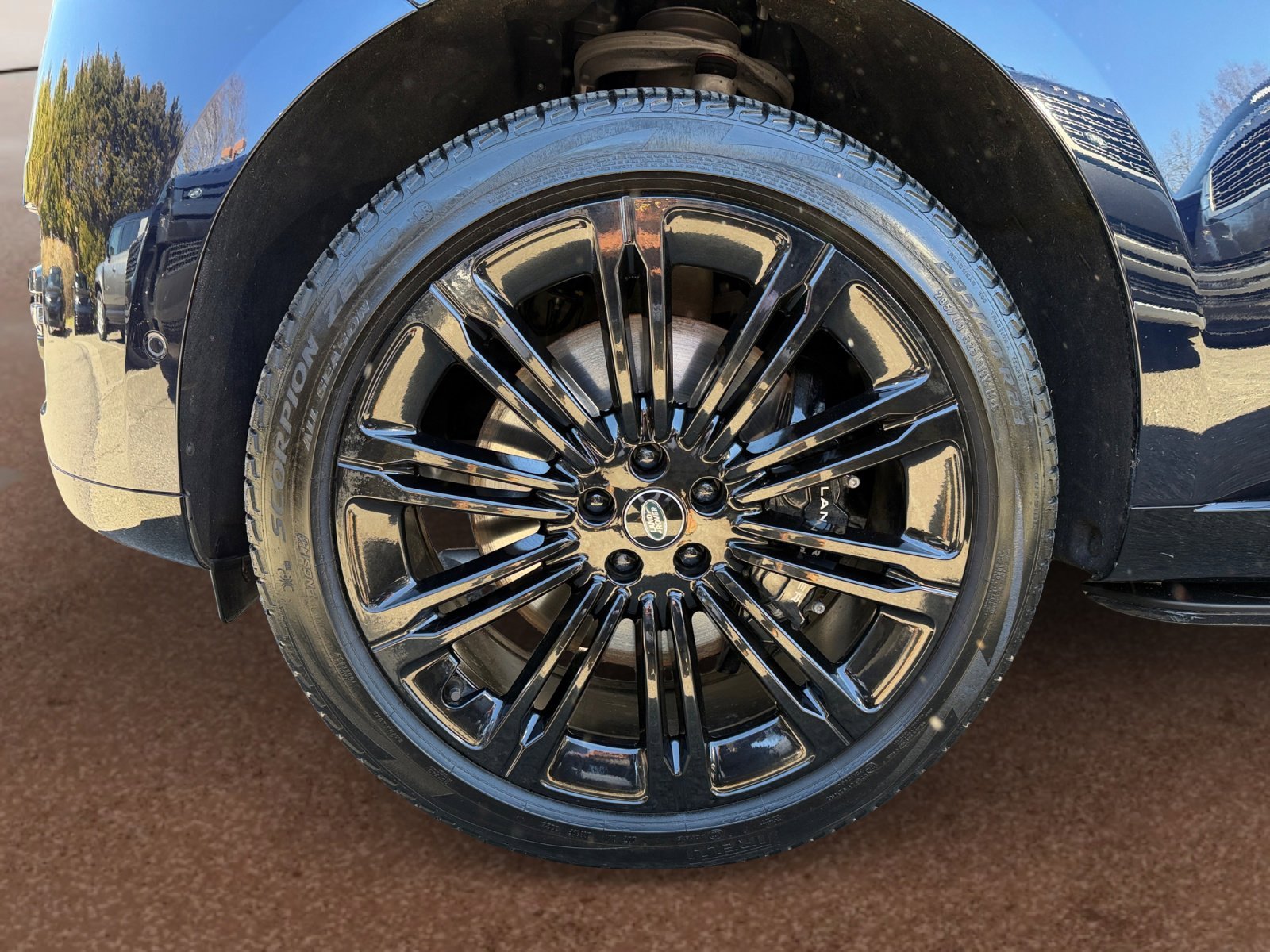 Certified 2023 Land Rover Range Rover Autobiography image 9