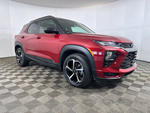 Used 2021 Chevrolet TrailBlazer RS w/ Sun and Liftgate Package image 2