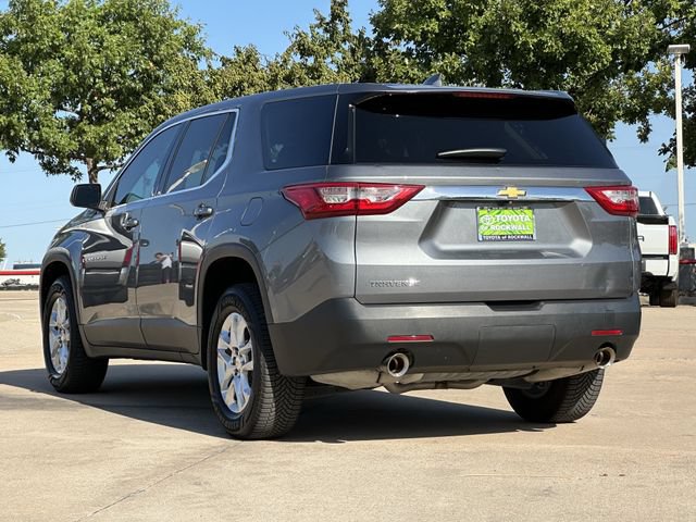 Used 2021 Chevrolet Traverse LS FWD image 3