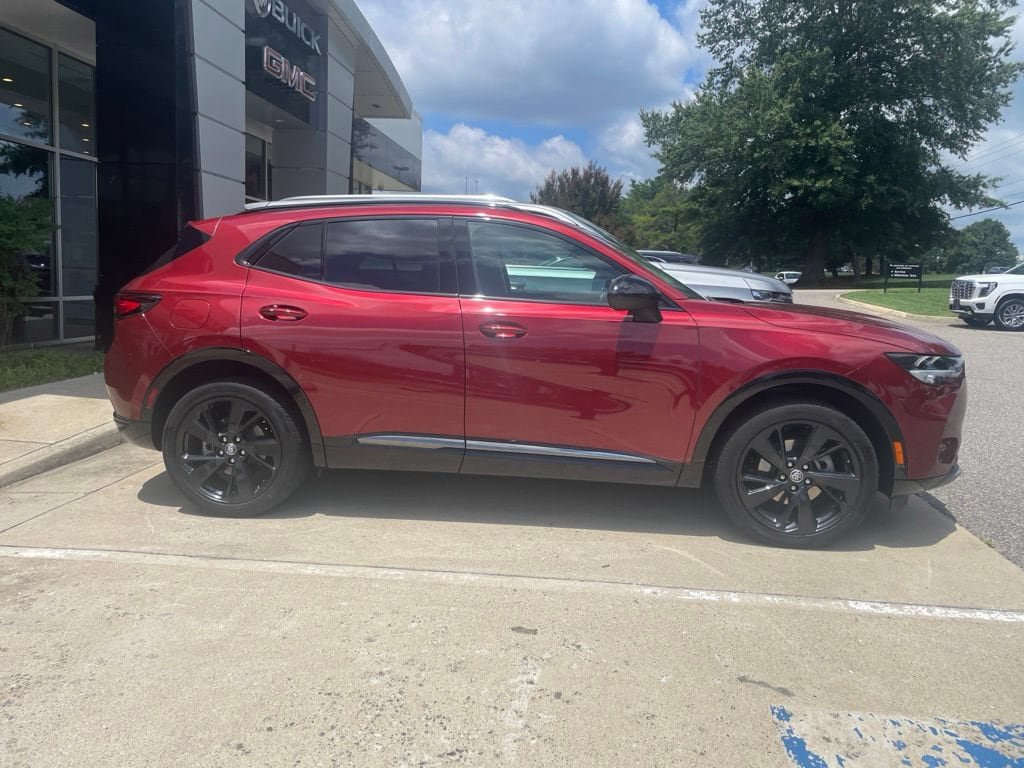 Used 2023 Buick Envision Preferred w/ Sport Touring Package AWD/4WD image 4