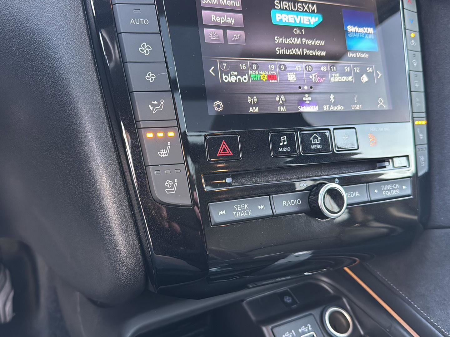 Used 2023 INFINITI QX50 Sensory w/ Accent Package image 23