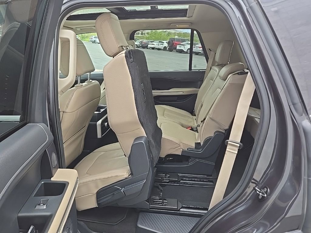 Used 2024 Ford Expedition Limited AWD/4WD image 47