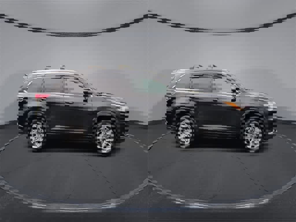 Used 2016 Toyota Highlander Limited Platinum image 9