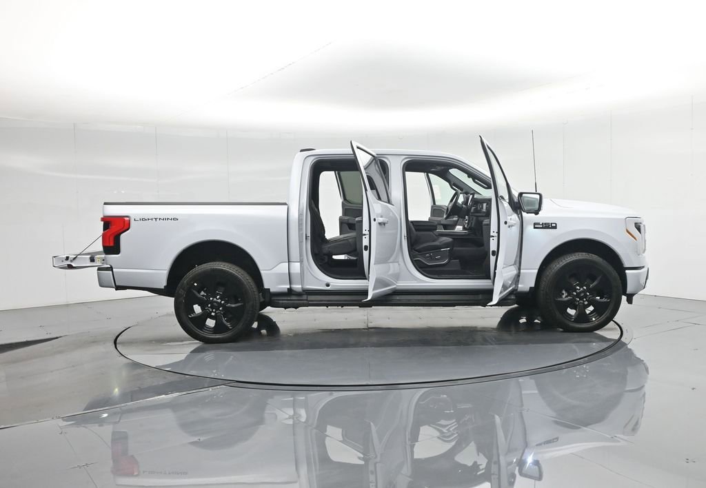 New 2025 Ford F150 Lightning Platinum w/ Dark Elements Package image 4