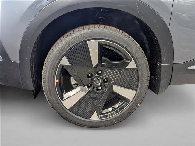 New 2026 Nissan Kicks SR w/ SR Premium Package image 9