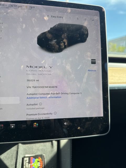 Used 2022 Tesla Model Y Long Range image 5