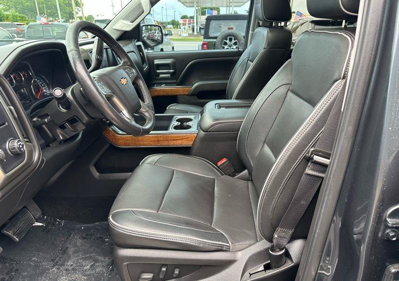 Used 2018 Chevrolet Silverado 1500 High Country RWD image 10