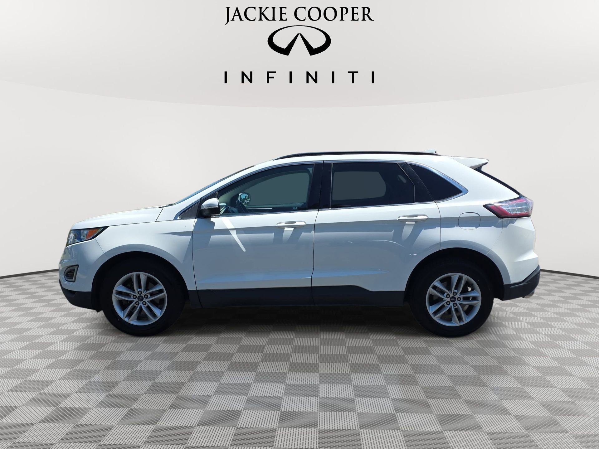 Used 2015 Ford Edge SEL FWD image 8