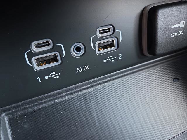 New 2025 Jeep Grand Cherokee L Limited w/ Luxury Tech Group II image 26