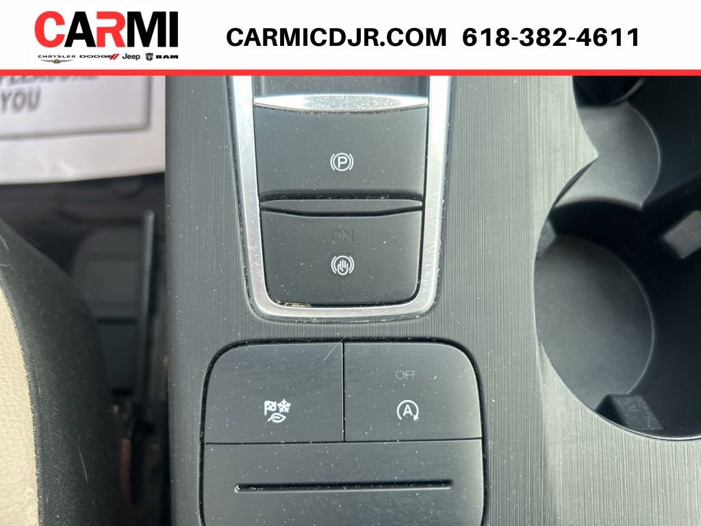 Used 2022 Ford Escape SEL w/ Technology Package image 29